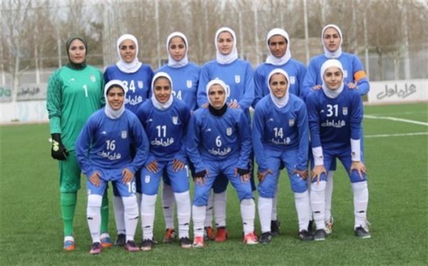 زنان فوتبالیست ایران راهی بلاروس شدند