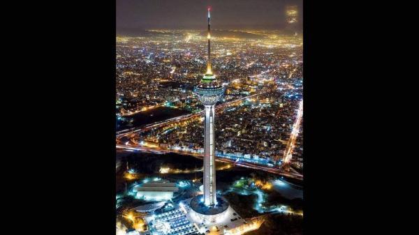 زیبایی برج میلاد در تاریکی شب های تهران